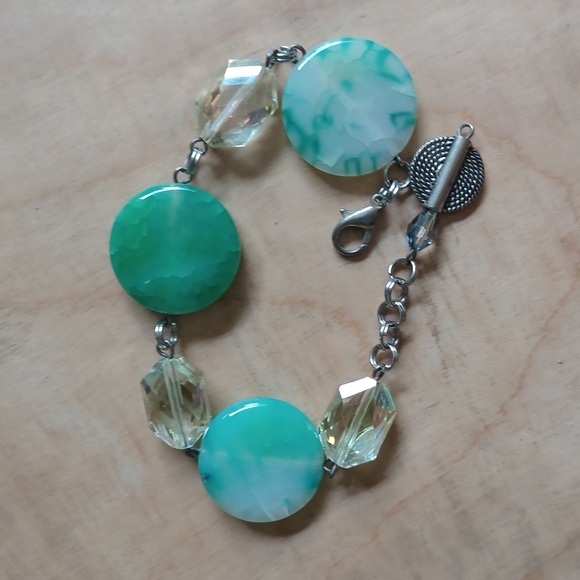 Green Aventurine Bracelet Size 8 1/2 inches - Picture 10 of 12